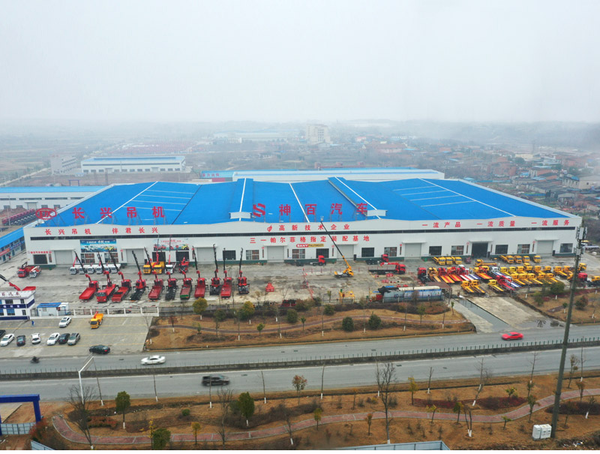 Chinese-Made Excellence Sets Sail — Changxing Crane Trucks Shipped Globally