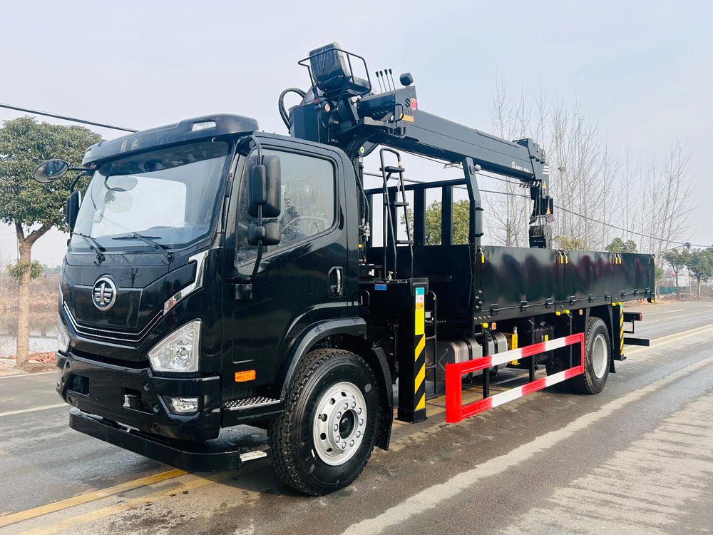 FAW 220HP 8-10T Telescopic Boom Crane