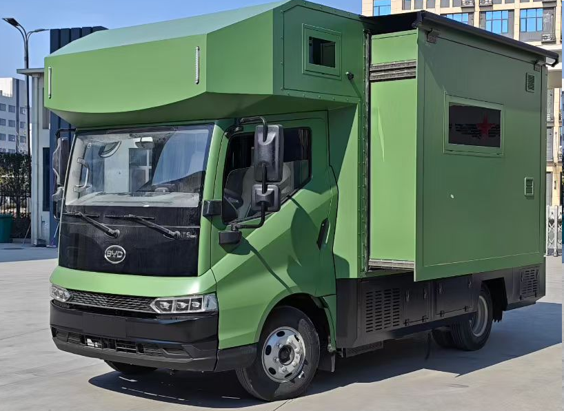 BYD T5 flat-roof motorhome with overcab bed