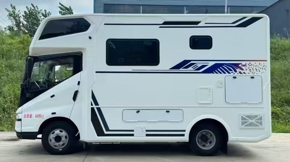 BYD T5 flat-roof motorhome with overcab bed