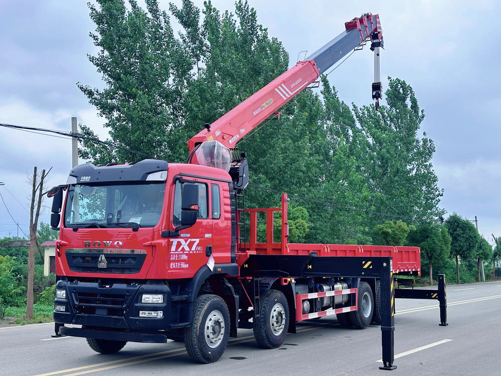 HOWO 8×4 16TPalfinger Telescopic Boom Crane