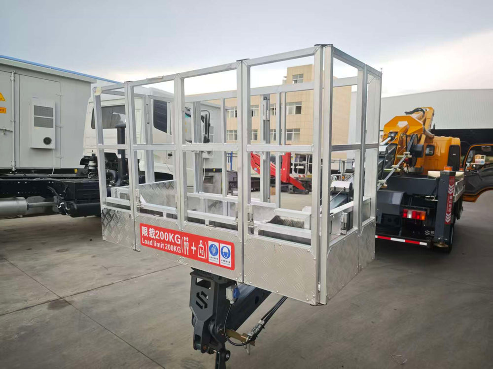 Customized 14-18m Aerial Work Platform Truck