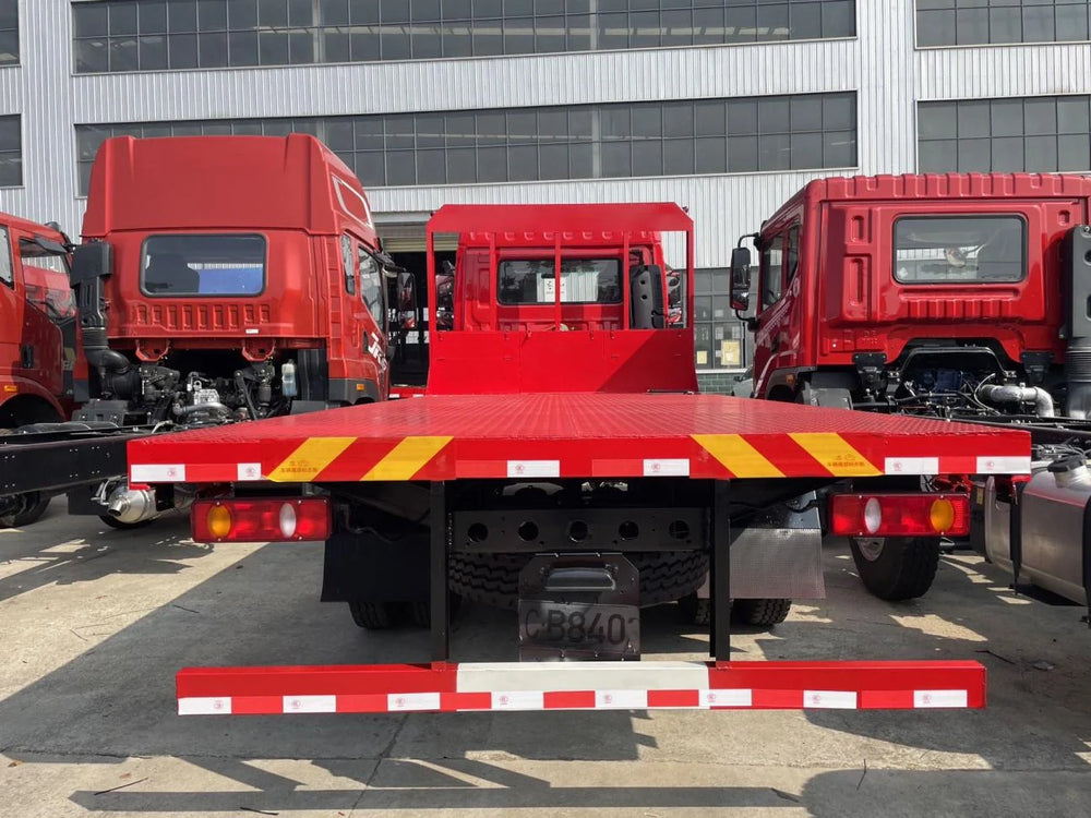 Dongfeng flatbed truck (7.4-9m flatbed)