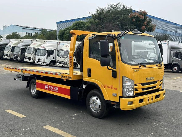 ISUZU Light/Medium-Duty Wrecker / Tow Truck (5–10T) for sale