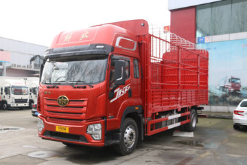 Qingdao Jiefang JK6 Medium Truck, 260 HP, 4×2, 6.75-meter Stake Body Cargo Truck