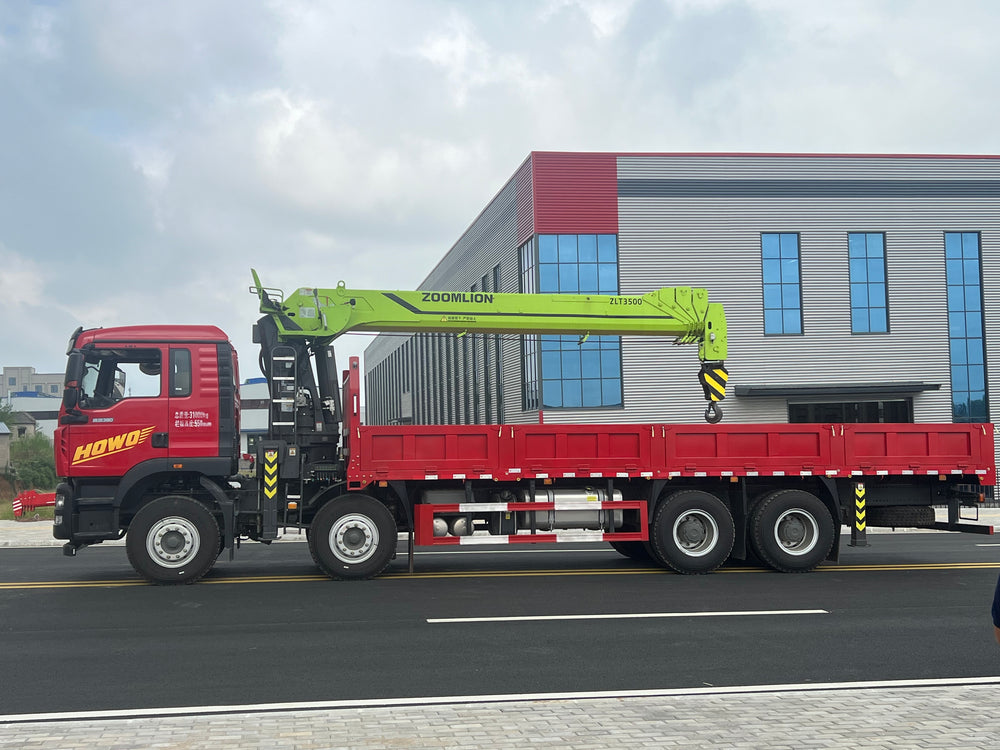 Howo - 8x4 layout, Weichai engine, 8 tons, 380 horsepower - Zoomlion 14-ton 5-section boom