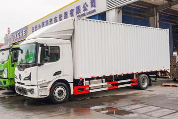 SHACMAN Heavy Truck Delong L6000 220 HP 4x2 8.7-meter Box Cargo Truck