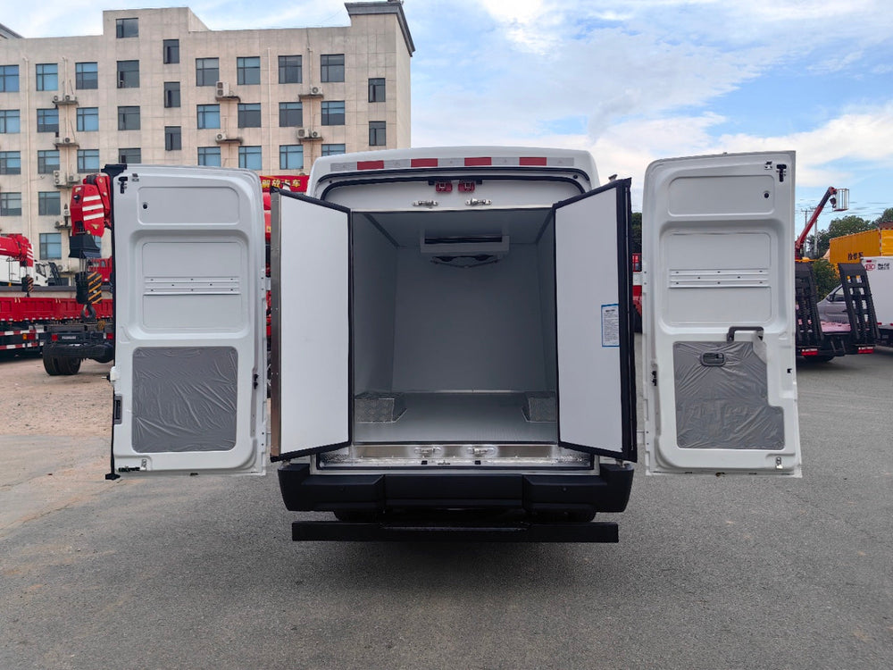 IVECO Long-base High Top Refrigerated Truck（New Model）