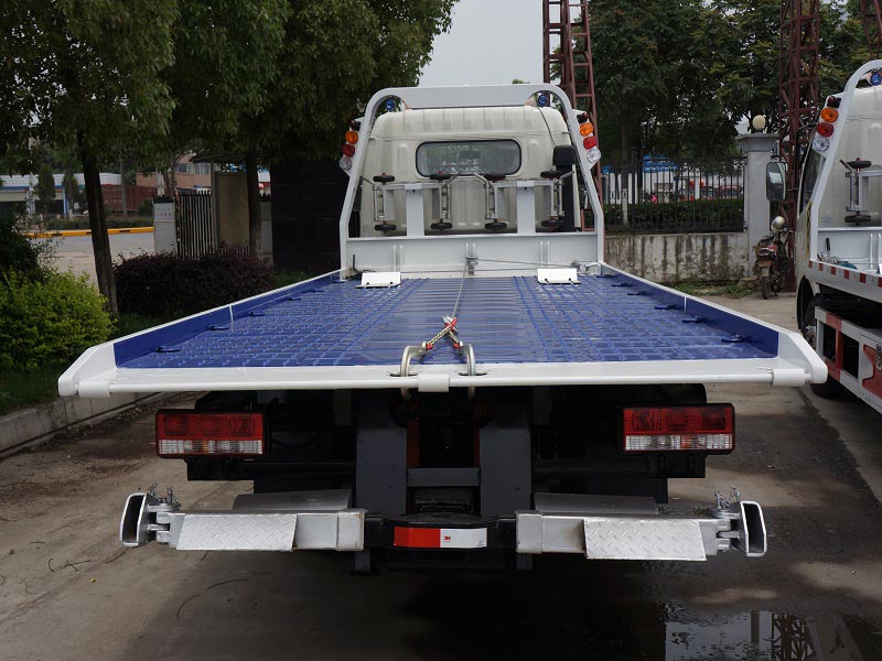 Dongfeng flatbed Truck 4X2