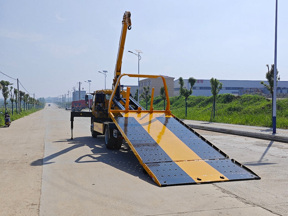 DongFeng 6T Wrecker Truck with Crane